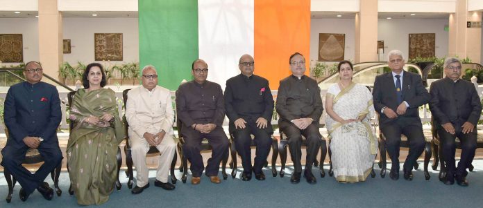Justice Pinaki Chandra Ghose & lokpal members UNI (1)