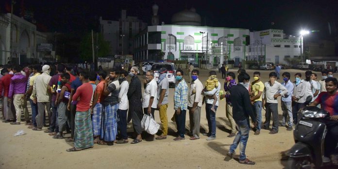 migrants for ration UNI