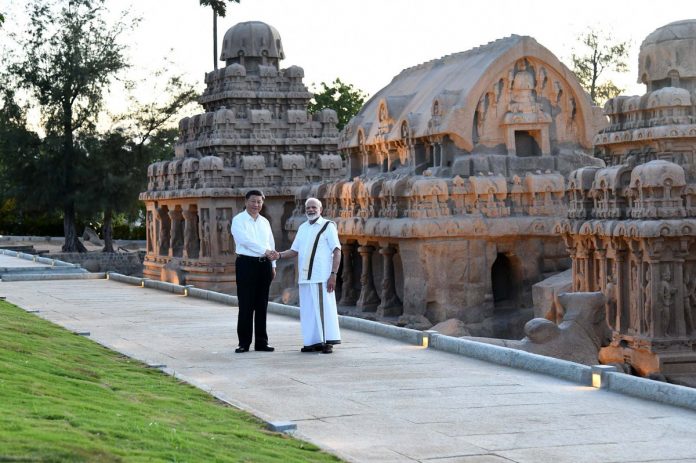 Modi and Jinping at the Mamallapuram PIB (3)