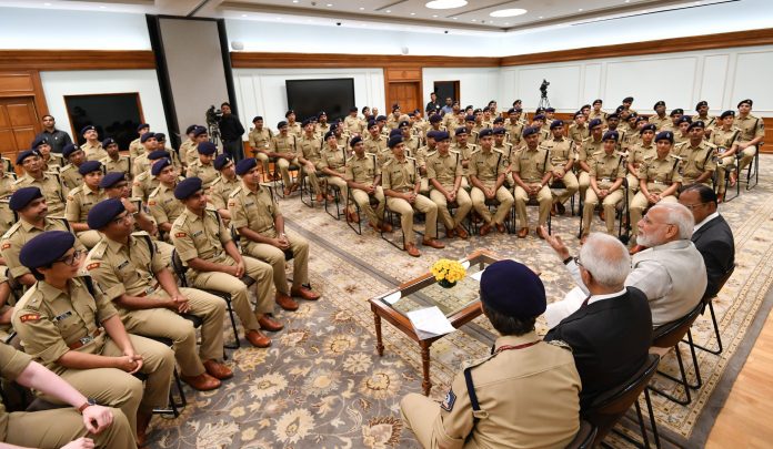 IPS- 2018 batch officers Photo Credit-PIB (1) IPS- 2018 batch officers Photo Credit-PIB (1)