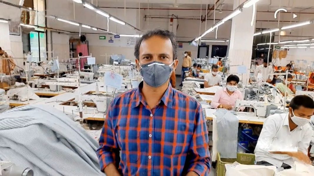 Factory-workers-in-Gurugram-Haryana