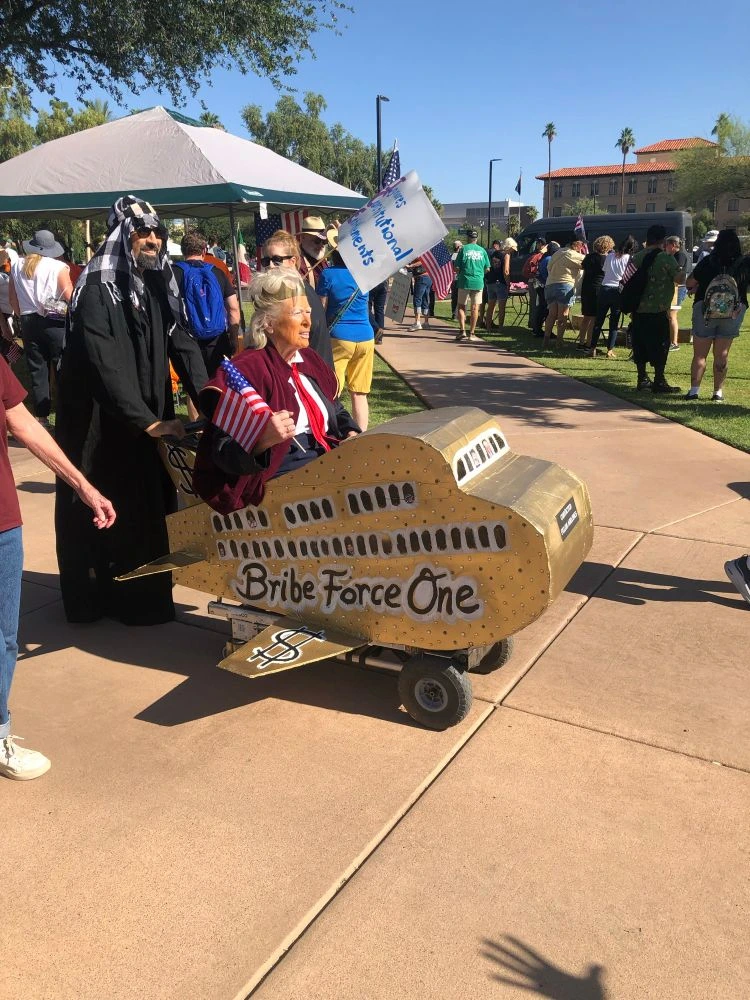 donald trump joke parade
 